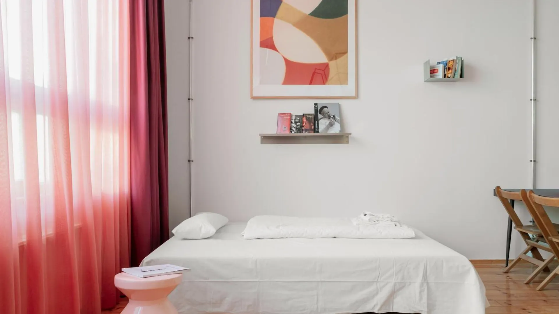 Flattering Suites Berlin 0*,