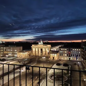 Nexliving Brandenburger Tor Aparthotel